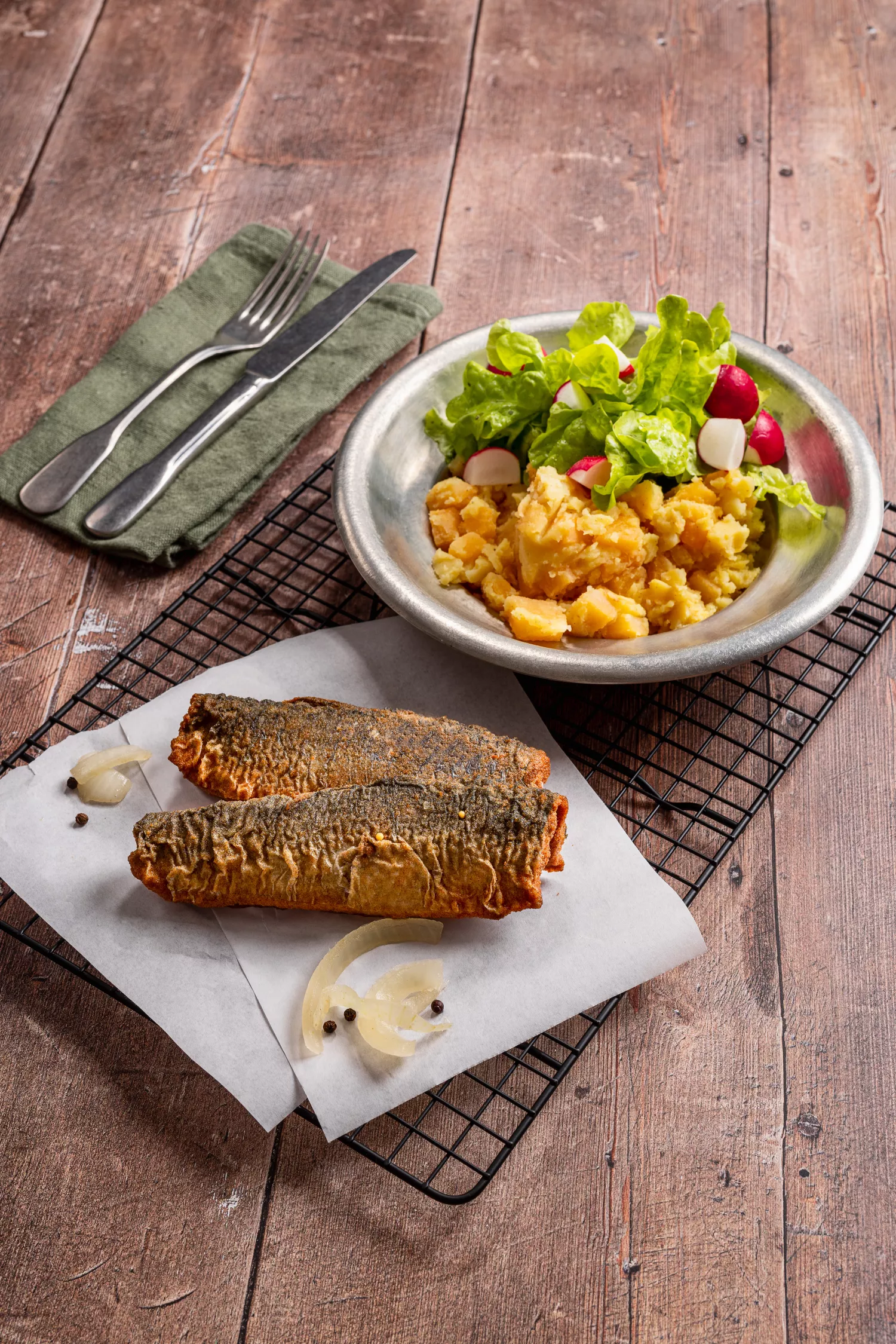 Brathering ohne Gräten mit Steckrüben-Kartoffel-Stampf